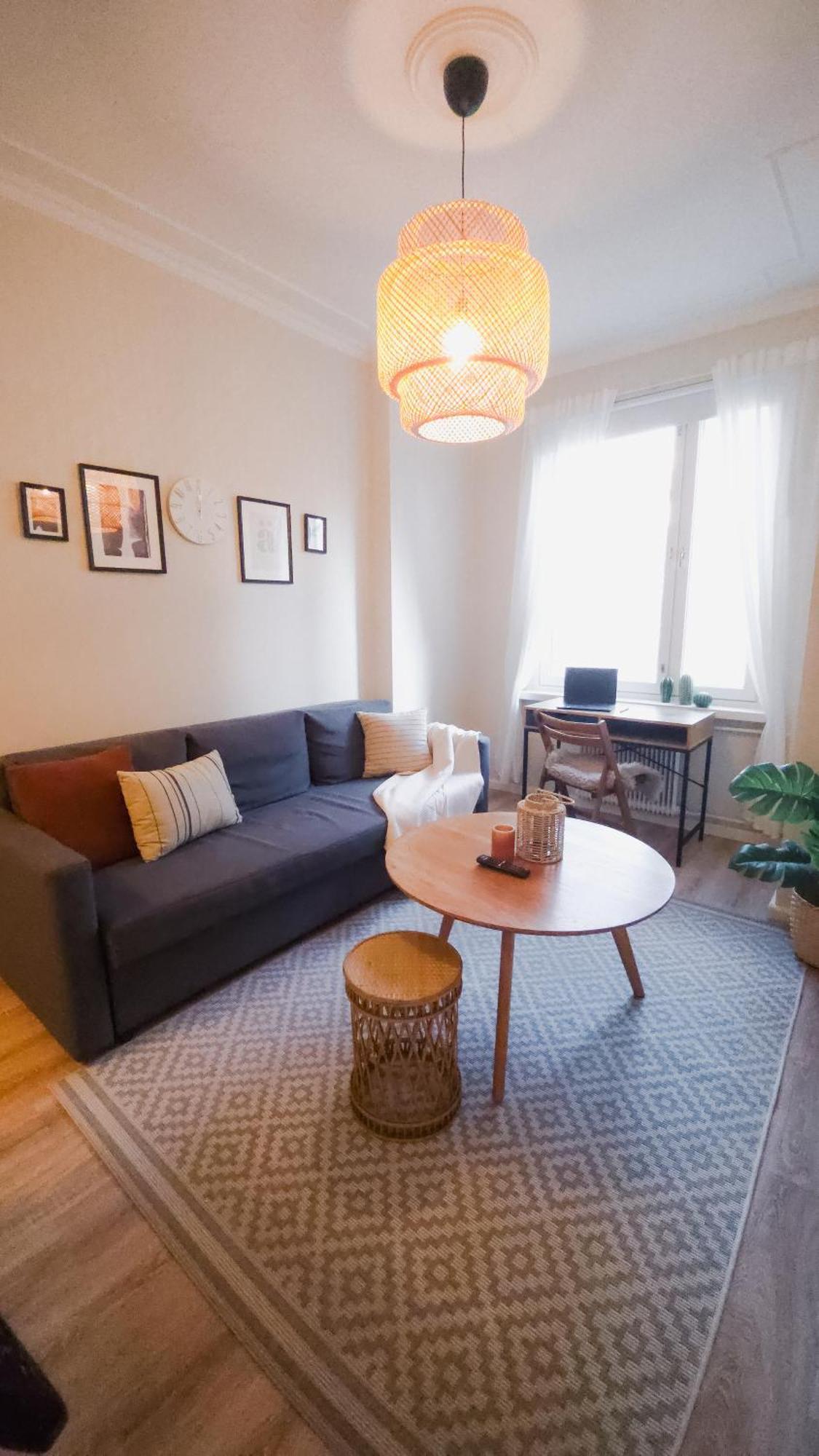 Modern Boho Charm In Kallio, Walk To Center Helsingfors