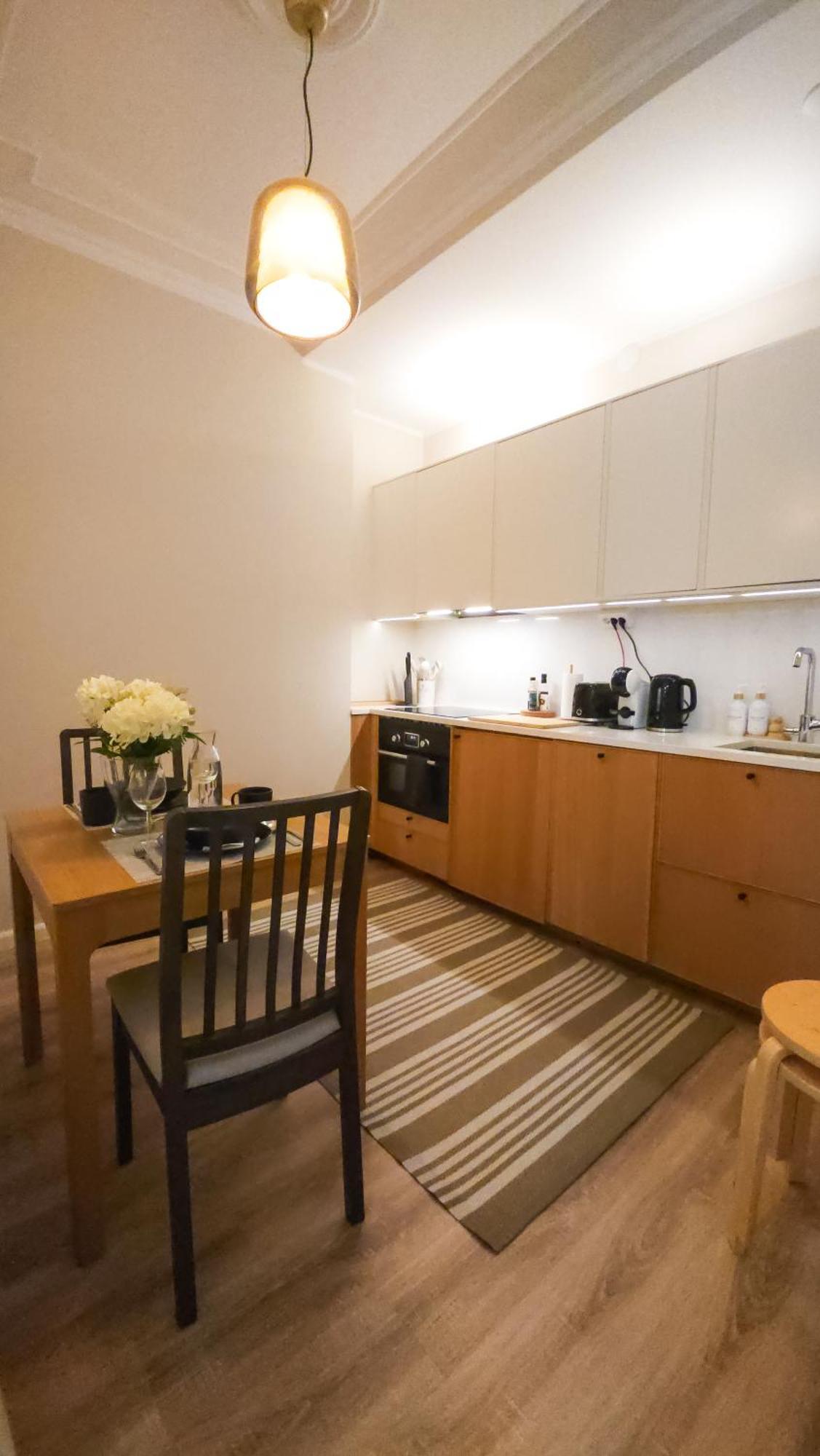 Апартаменты Modern Boho Charm In Kallio, Walk To Center *